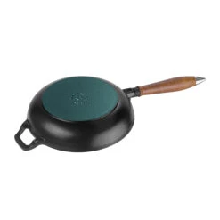 Staub Vintage Koekenpan Met Houten Handvat Ø24 Cm -Keukenartikelen Serie Winkel 502885 01 2 ProductImageExtra 893b93e102